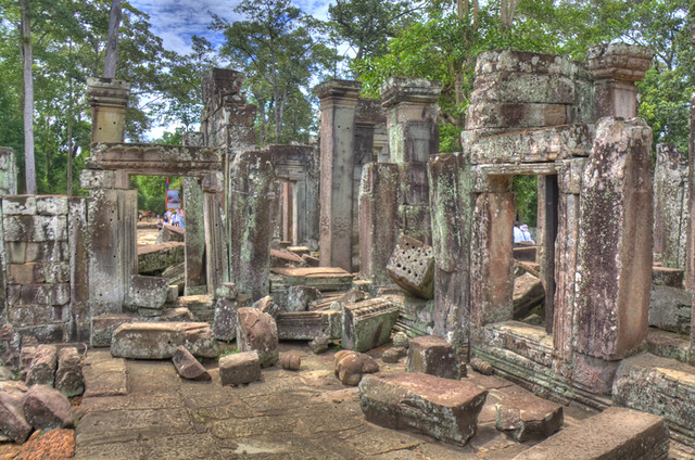 Angkor Wat Ruin1 HDR